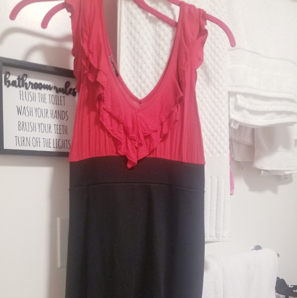 Red & Black dress size L